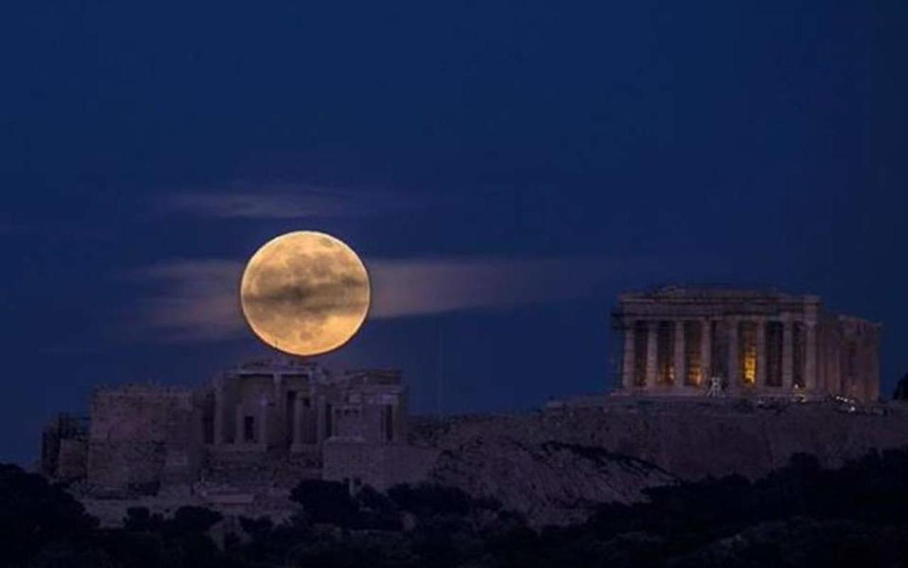 Back To Tradition, By The Acropolis! أثينا المظهر الخارجي الصورة